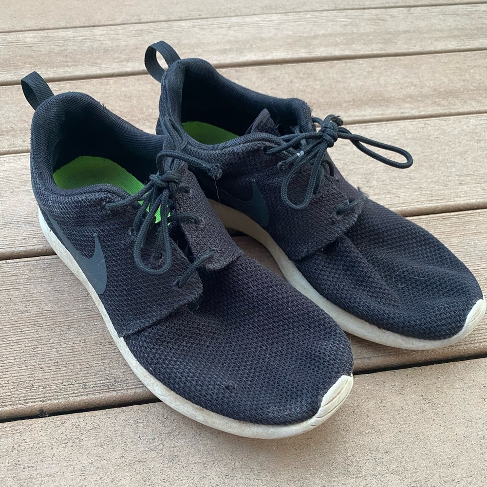 Nike Roshe Shoes